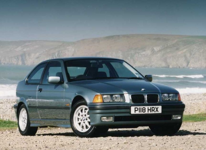 Zdjęcie BMW seria 3 E36 obsługa pasków klinowych