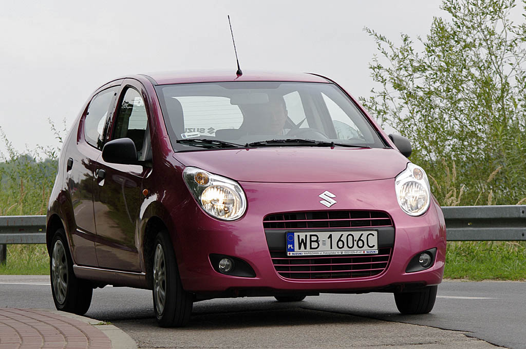 Suzuki Alto - przód