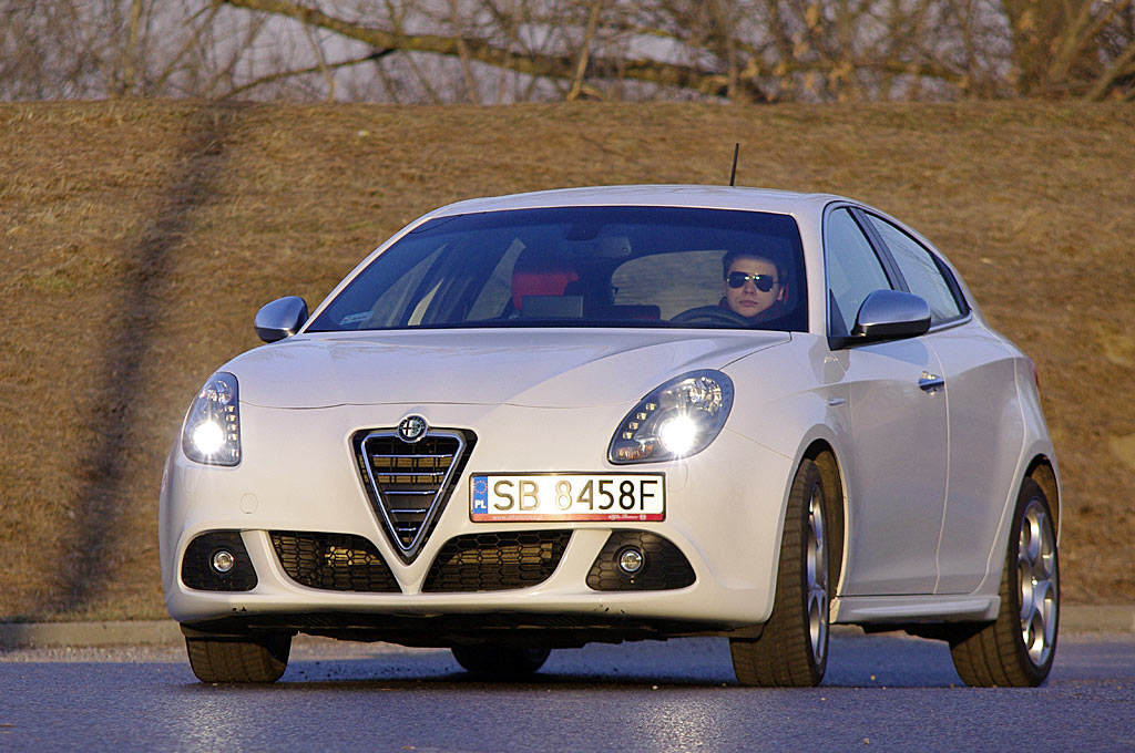 Alfa Giulietta 1.4 TB przód fot. Maciej Medyj