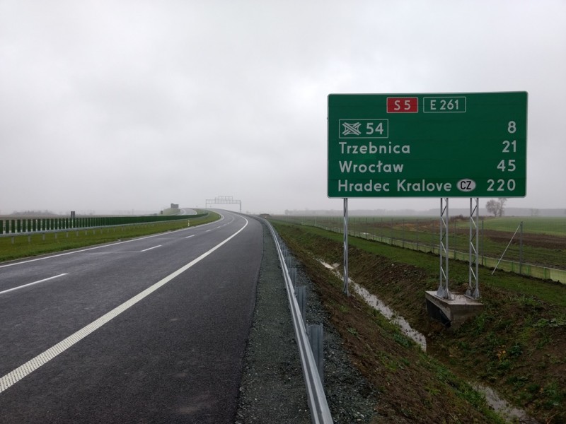 Oddano do użytku kolejny odcinek drogi S5 / fot. Łukasz Jóźwiak/GDDKiA