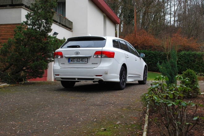 Test Toyota Avensis Wagon 2.0 D4D tylko spokojnie Infor.pl